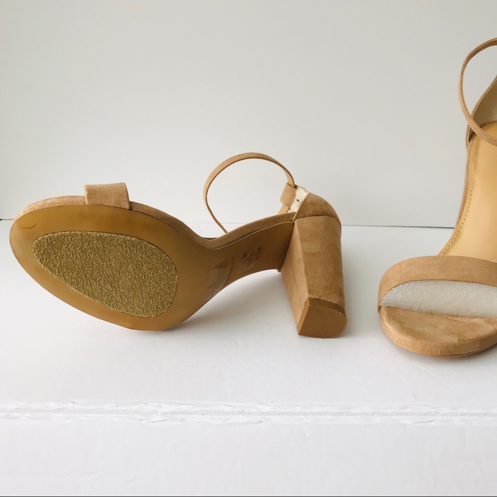 Express Sandals - Picture 5 of 8